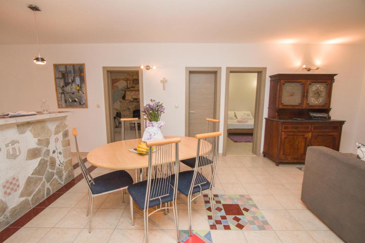 Kuca Za Odmor Maka Villa Kučiće Dış mekan fotoğraf