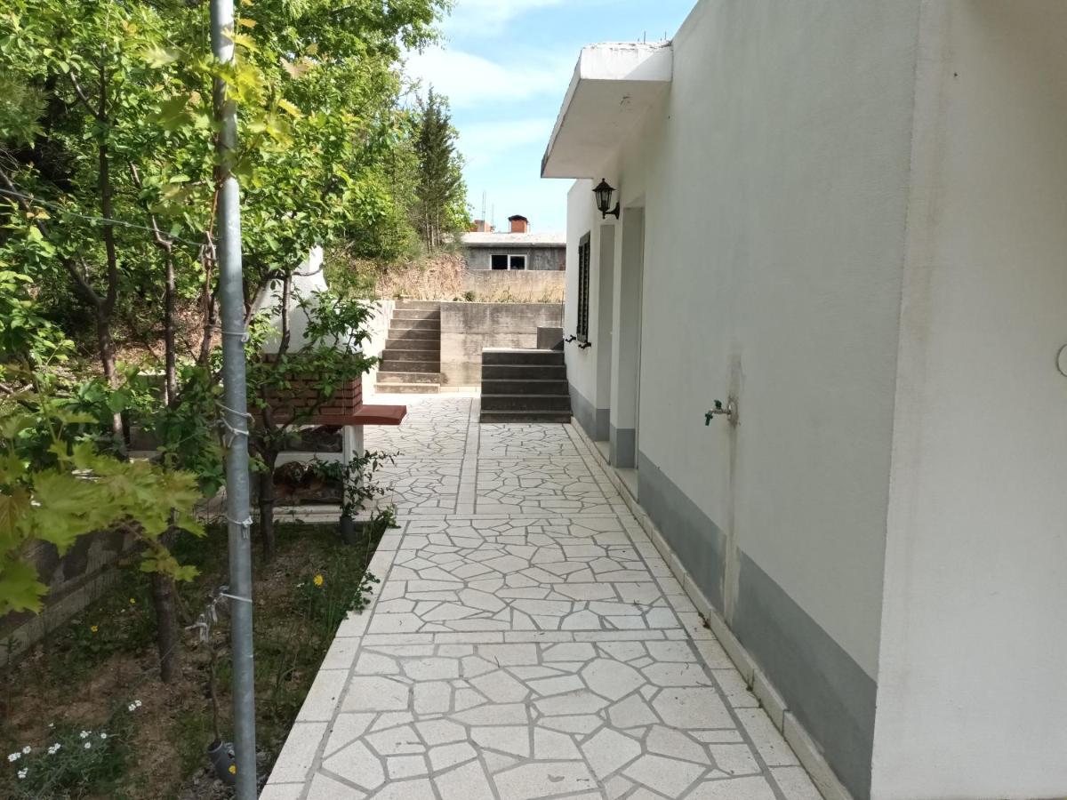 Kuca Za Odmor Maka Villa Kučiće Dış mekan fotoğraf